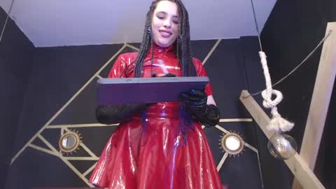   online show from December 5, 2:42 am
