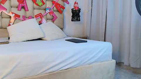 Eliza online show from September 13, 11:43 am