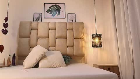 Eliza online show from September 23, 12:19 pm