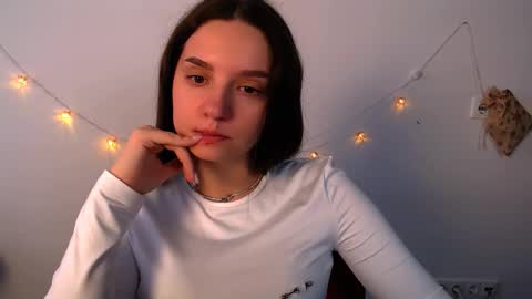 Snapshot of elizsun chatting on March 2, 9:05 am elizsun online show from March 2, 9:05 am