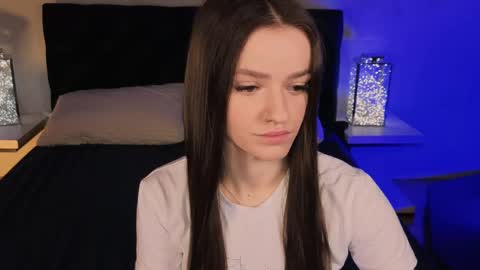 Snapshot of elizzza_ chatting on March 17, 5:11 am elizzza_ online show from March 17, 5:11 am