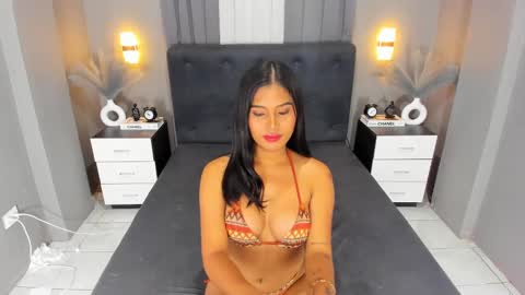 Ella online show from December 2, 8:22 pm