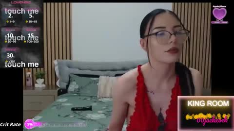 Snapshot of ella_chloe chatting on May 1, 9:19 pm Chloe online show from May 1, 9:19 pm