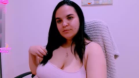 Snapshot of ella_diamonds chatting on March 26, 9:31 pm Ella online show from March 26, 9:31 pm