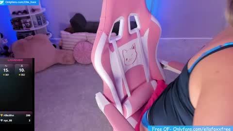 ella_foxx online show from March 5, 2:36 am