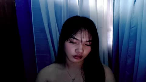 Ella online show from December 4, 7:17 am