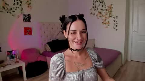 Snapshot of ella_gdss chatting on September 14, 8:57 am ELLA online show from September 14, 8:57 am