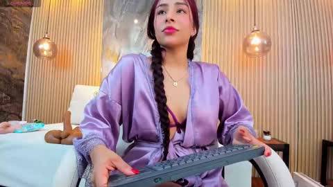 Snapshot of ella_harper chatting on February 14, 6:02 am ella harper online show from February 14, 6:02 am