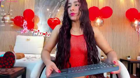 Snapshot of ella_harper chatting on February 15, 2:37 am ella harper online show from February 15, 2:37 am