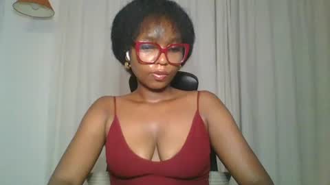 Ella online show from October 7, 2:20 am