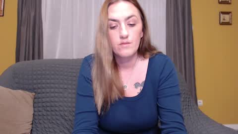 Ella  Max online show from February 15, 9:15 pm