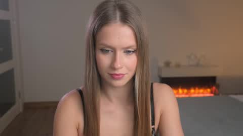 Ella online show from February 26, 7:46 pm