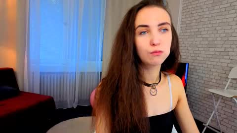 ellaasteele online show from September 18, 1:46 pm