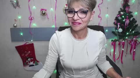 EllaBonito online show from December 24, 1:28 pm