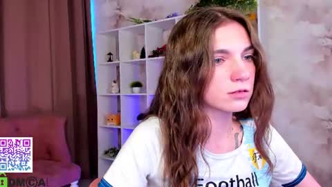 Snapshot of ellafex chatting on June 24, 12:15 pm Sweet Ella online show from June 24, 12:15 pm