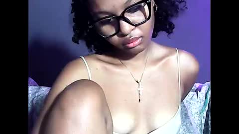 ellah245 online show from June 5, 12:39 am