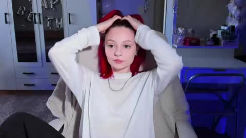 ellales online show from March 24, 6:40 am