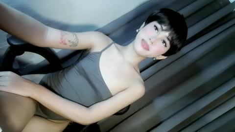 Snapshot of ellaliciousss chatting on February 25, 3:10 pm ella online show from February 25, 3:10 pm