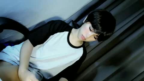 Snapshot of ellaliciousss chatting on March 9, 4:11 pm ella online show from March 9, 4:11 pm