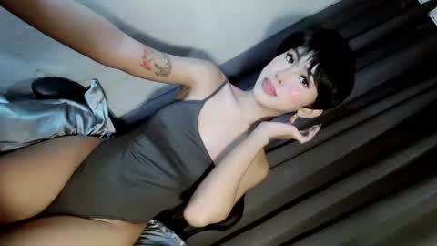 ella online show from July 8, 9:41 pm