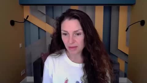 EllaLongs online show from October 4, 11:30 am