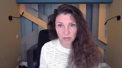 EllaLongs online show from October 9, 11:41 am