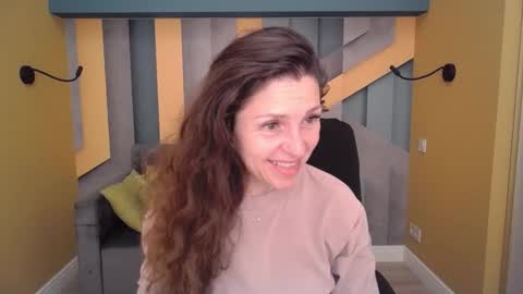 EllaLongs online show from March 25, 12:33 pm