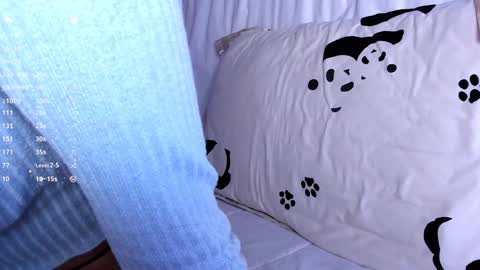 Snapshot of ellamilano chatting on January 19, 7:15 pm Ella online show from January 19, 7:15 pm