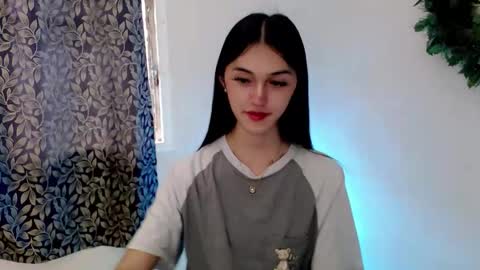 Snapshot of ellamiller69 chatting on October 27, 10:58 pm ELLA online show from October 27, 10:58 pm