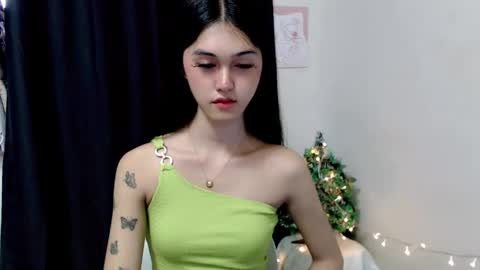 Snapshot of ellamiller69 chatting on December 2, 2:39 am ELLA online show from December 2, 2:39 am