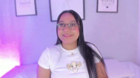 Ella online show from December 21, 4:30 am