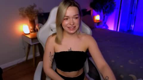 Ella online show from January 16, 5:44 am