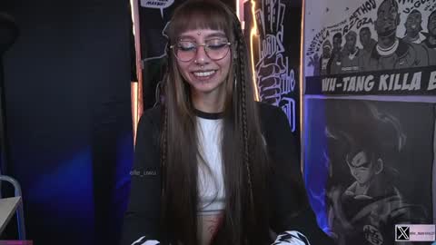 Snapshot of elle_uwu chatting on December 14, 10:07 pm follow me on instagram . online show from December 14, 10:07 pm