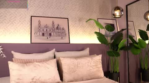 Elle Diane online show from December 22, 10:29 pm