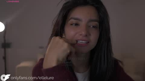 Linda Restrepo online show from October 11, 12:21 am