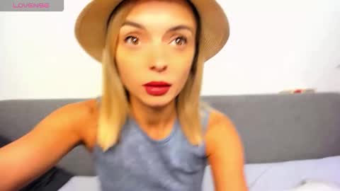 ellen_flow online show from September 24, 8:45 pm