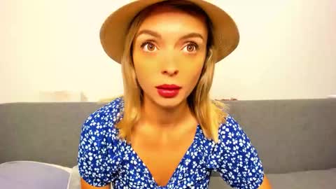 ellen_flow online show from October 7, 9:34 pm