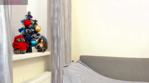 ellen_flow online show from January 18, 4:33 pm