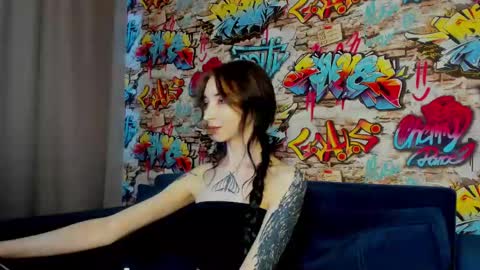 Snapshot of ellen_hops chatting on May 27, 1:57 am Ellen online show from May 27, 1:57 am