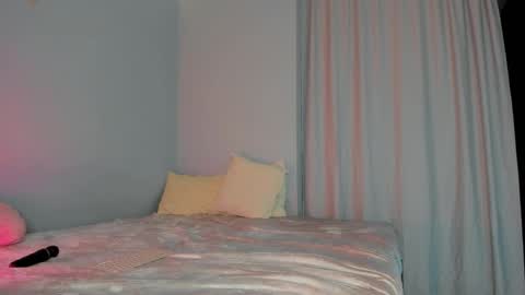 Snapshot of ellenmays chatting on January 20, 5:27 pm Ellen online show from January 20, 5:27 pm