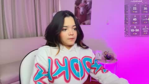 elli_snow online show from October 7, 12:02 pm