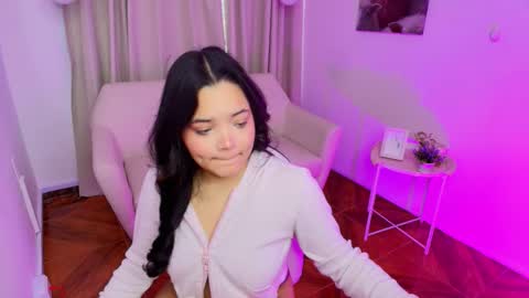 elli_snow online show from October 11, 12:04 pm