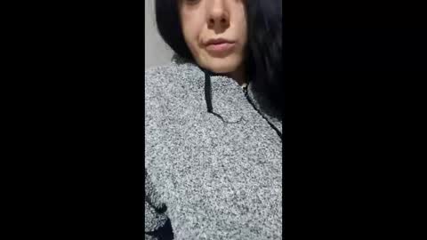 Snapshot of elliahrosse chatting on February 15, 5:09 pm Ella online show from February 15, 5:09 pm