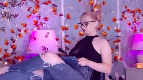 Elliana online show from September 12, 2:55 am