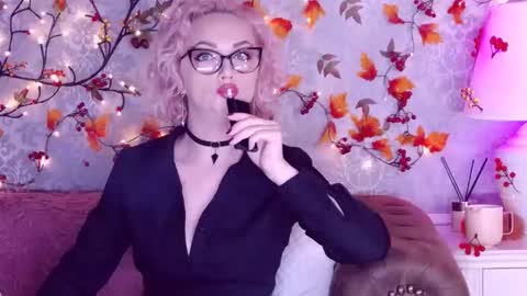 Elliana online show from September 15, 1:49 am