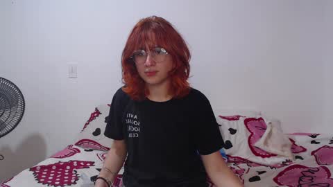 Snapshot of ellie_andy19 chatting on January 10, 4:44 am kev dani online show from January 10, 4:44 am