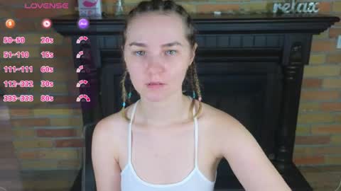 Snapshot of ellie_babyy chatting on July 4, 7:36 am Ellie online show from July 4, 7:36 am