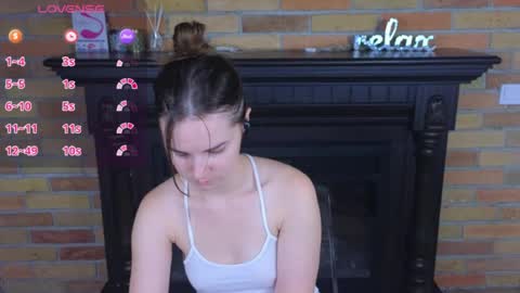 Snapshot of ellie_babyy chatting on July 31, 11:42 am Ellie online show from July 31, 11:42 am