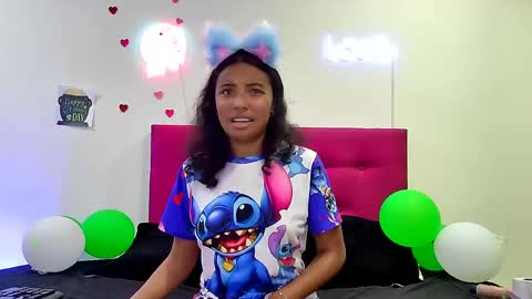 ellie_cute7 online show from April 9, 8:03 pm