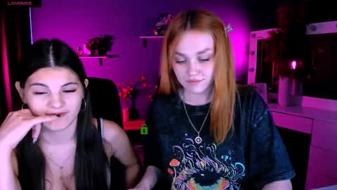 Snapshot of ellie_fire chatting on September 13, 8:47 am Ellie online show from September 13, 8:47 am